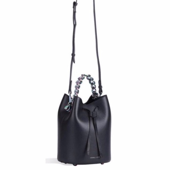 KENDAL + KYLIE ladie mini bucket bag - Picture 2 of 4